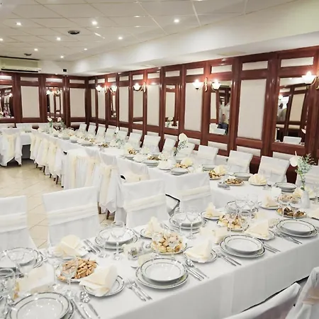 ホテル Szinbad 3*